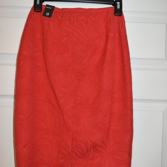 The Limited Woman Red Pencil Skirt SZ 0 NWT - Picture 5 of 5